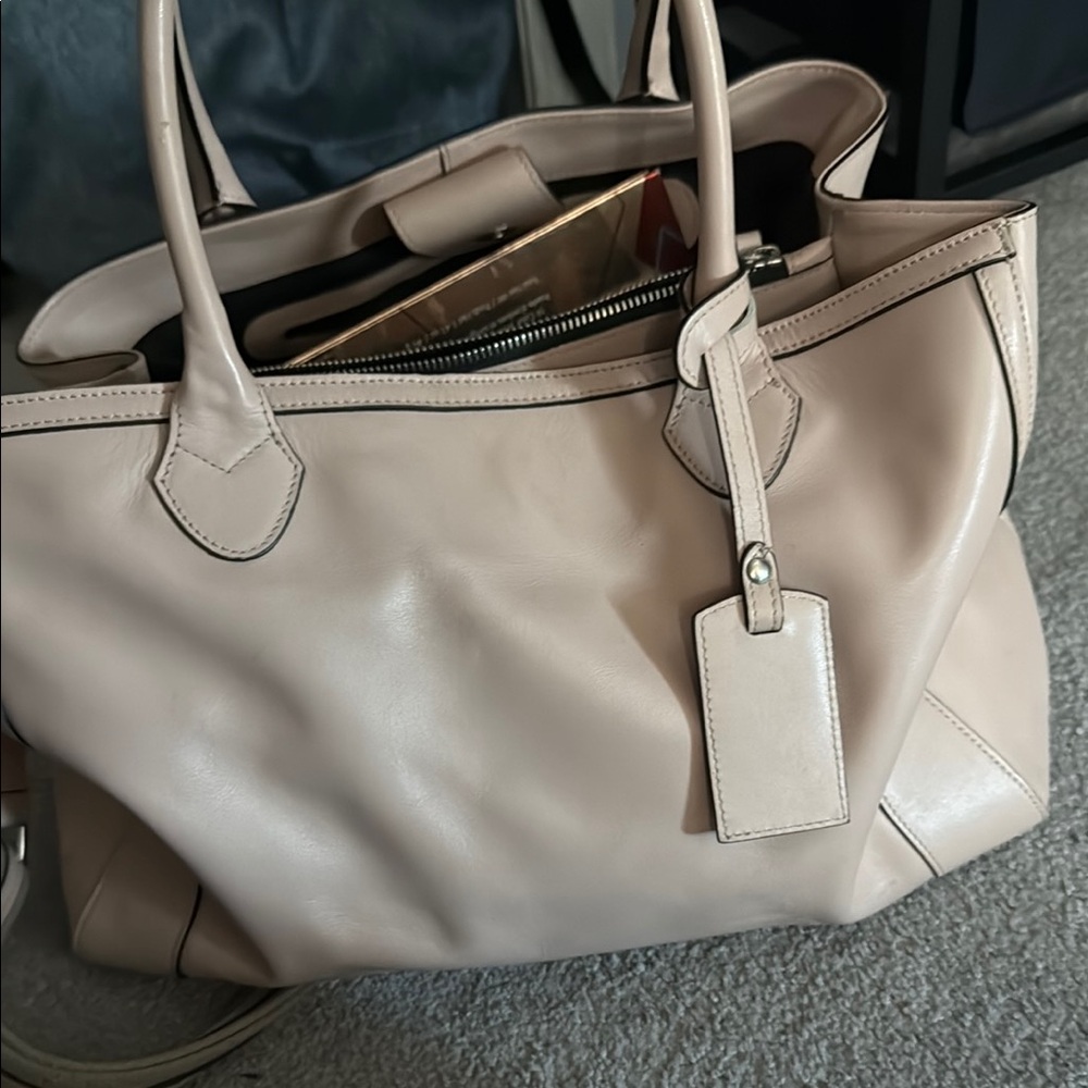 Elegant Cream Leather Tote Bag